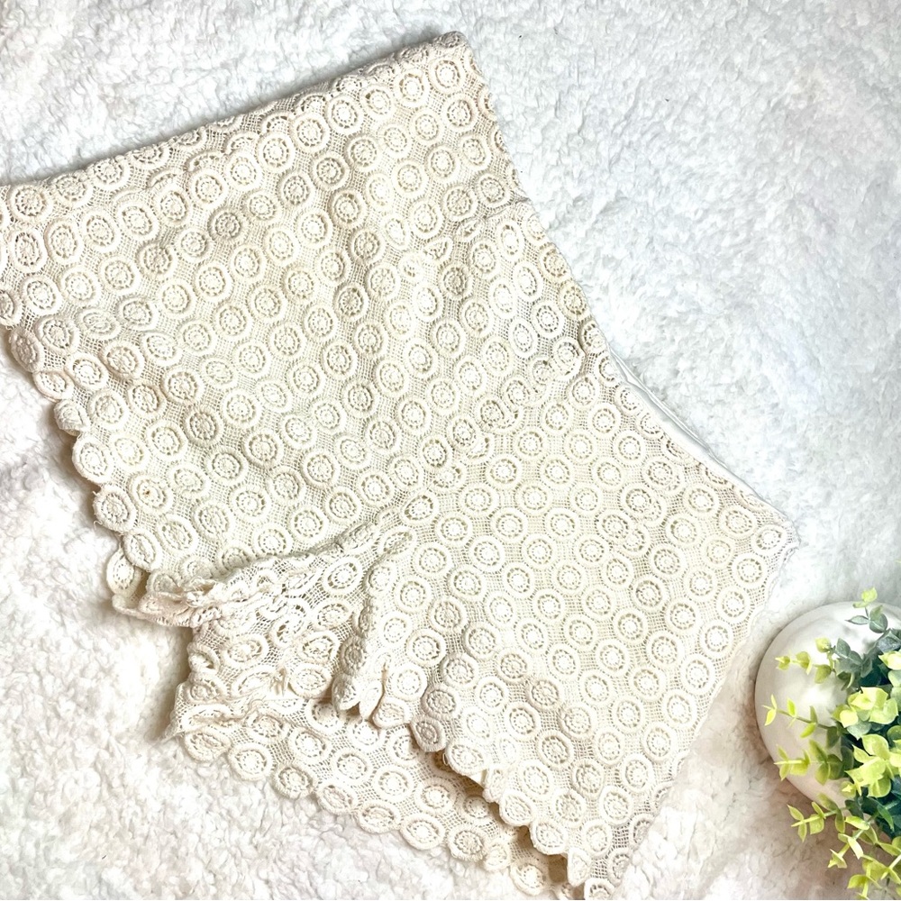 Forever 21 Lace Short